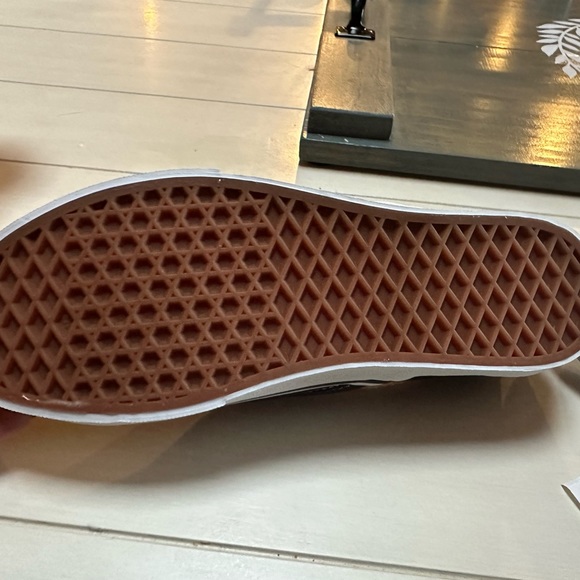 Brand new black vans - Picture 3 of 5